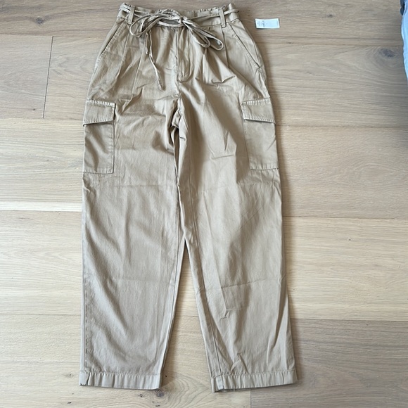 BNWT Gap Pleated Cargo Pants size 2 - Picture 6 of 10